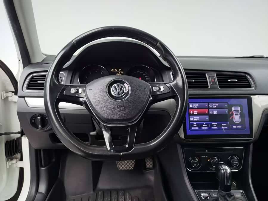 Volkswagen Gran Lavida 2017 — фото 8