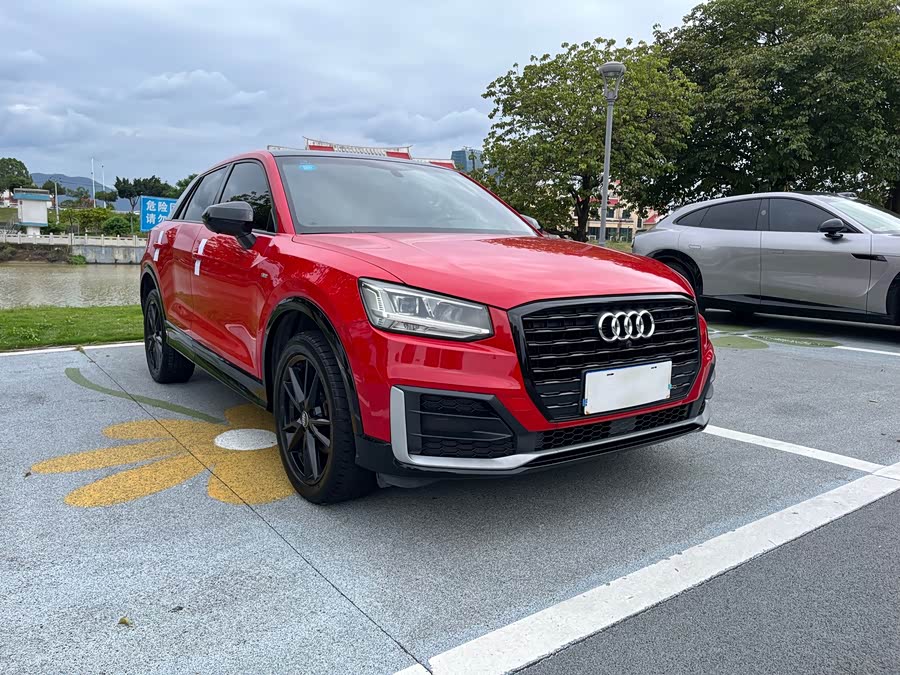 Audi Q2L 2018
