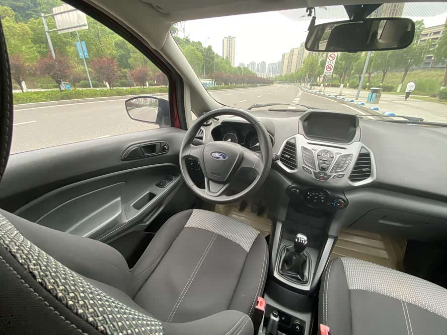 Ford EcoSport 2013 — фото 24