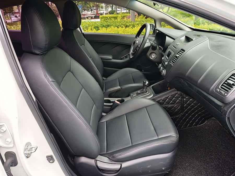 Kia K3 2015 — фото 10