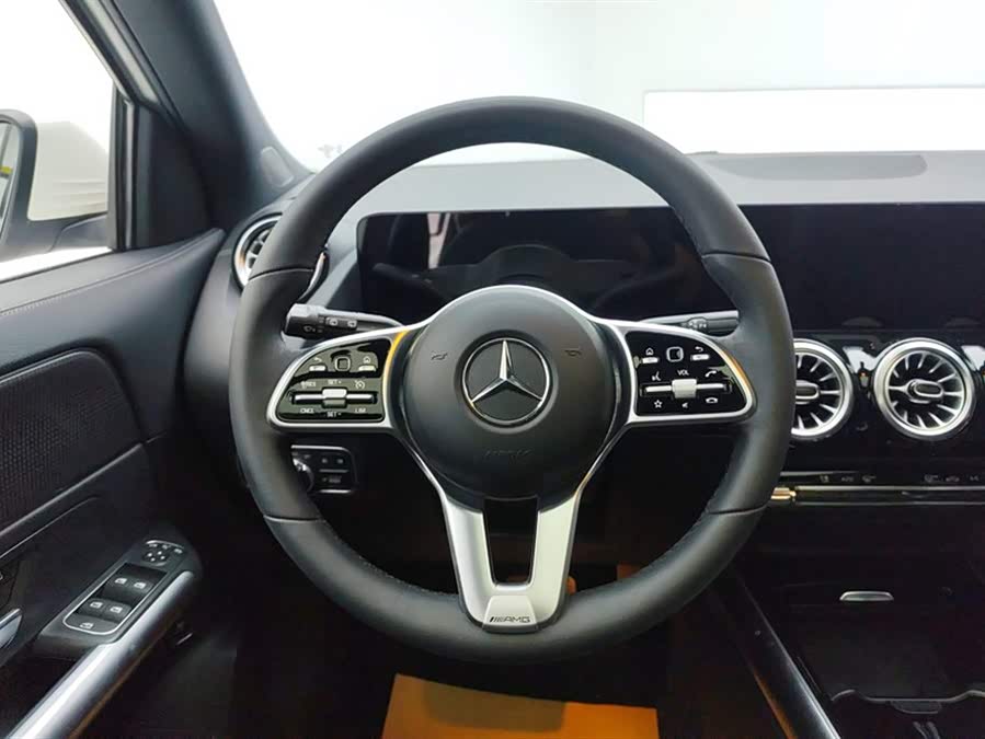 Mercedes-Benz GLA 2022 — фото 15