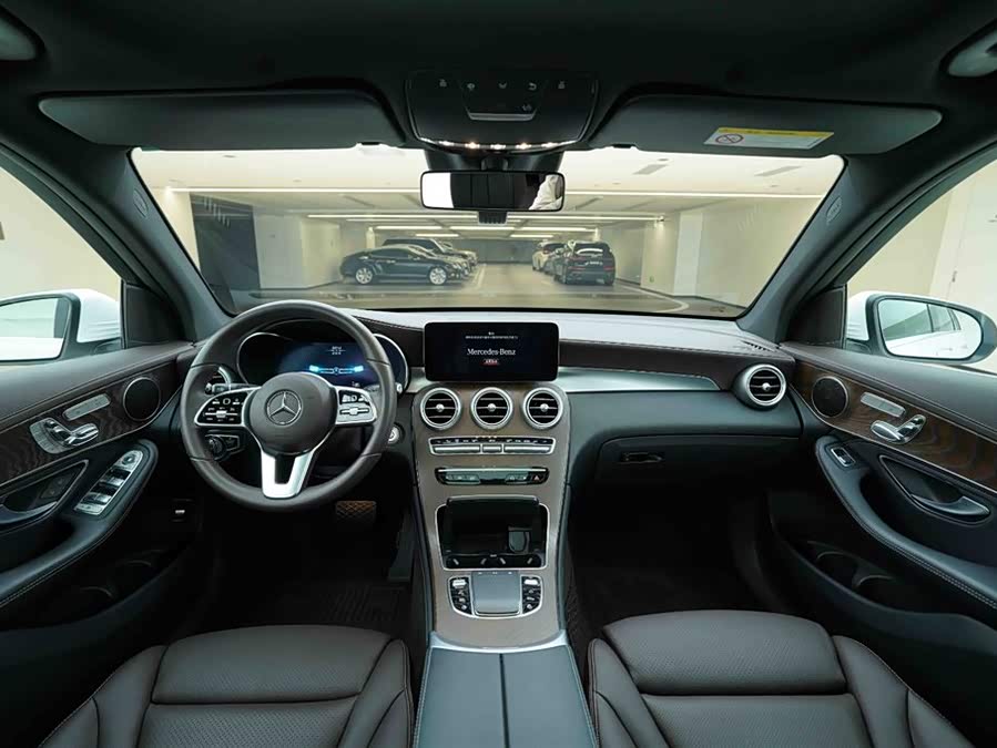 Mercedes-Benz GLC 2020 — фото 19