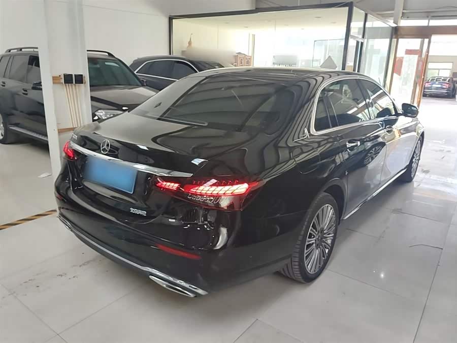Mercedes-Benz E-Class 2021