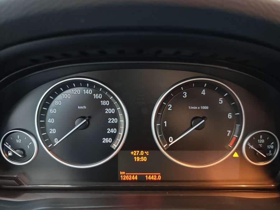 BMW X3 2013 — фото 25