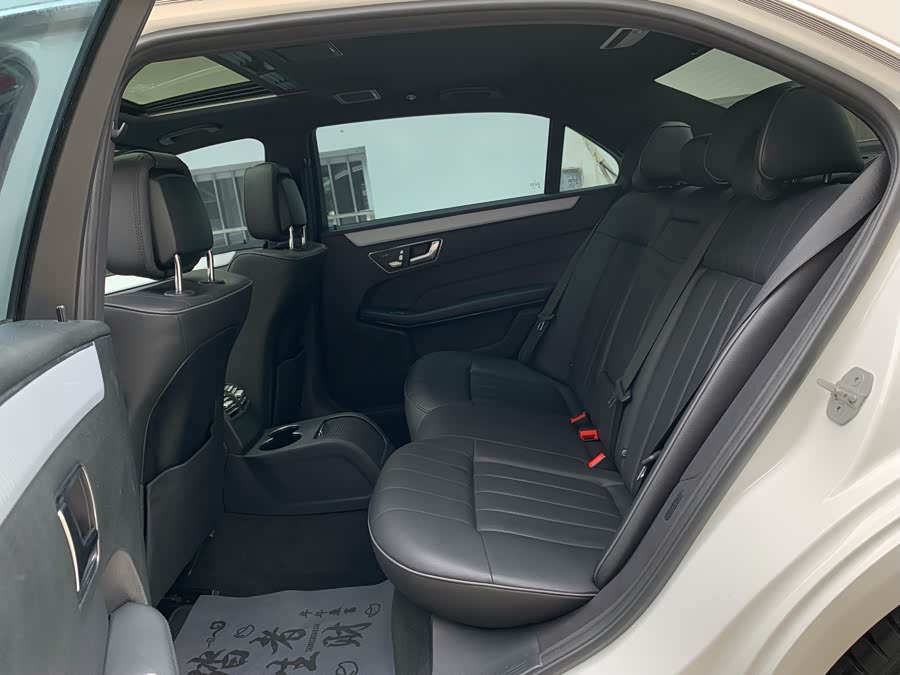 Mercedes-Benz E-Class 2015