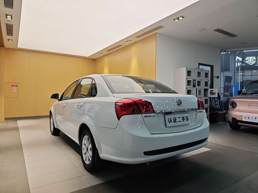 Buick Excelle 2015 — фото 24