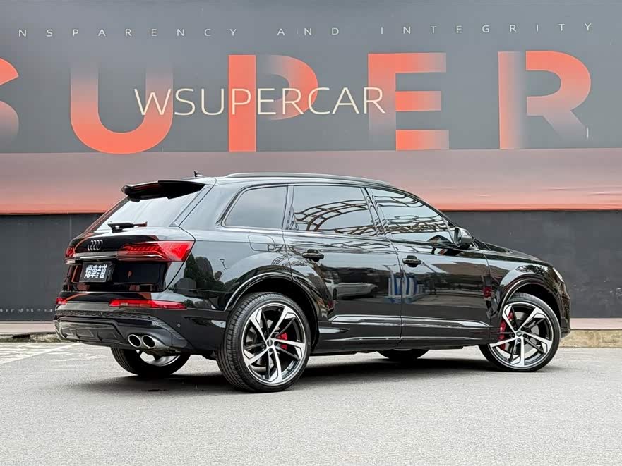 Audi SQ7 2024
