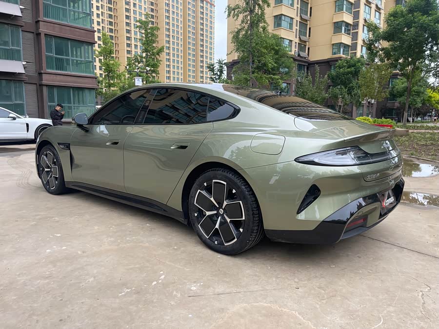 Xiaomi SU7 2024