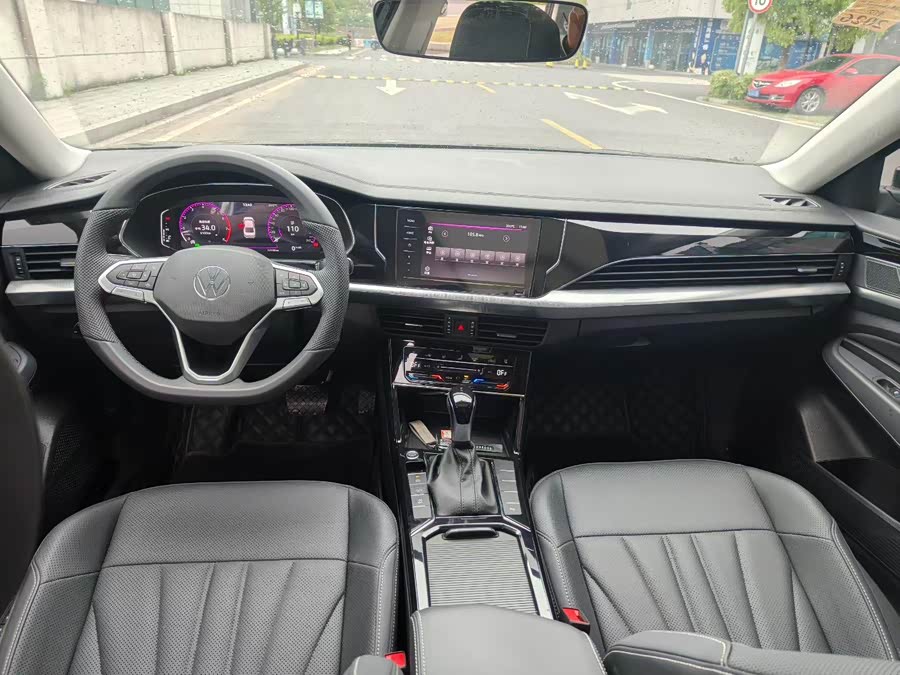 Volkswagen Passat 2024