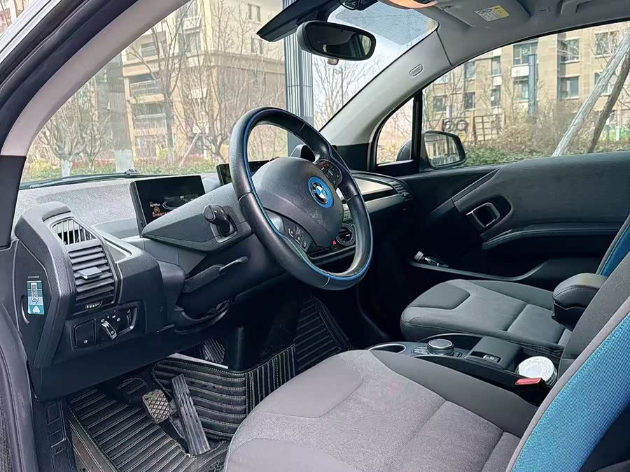 BMW i3 2018 — фото 8