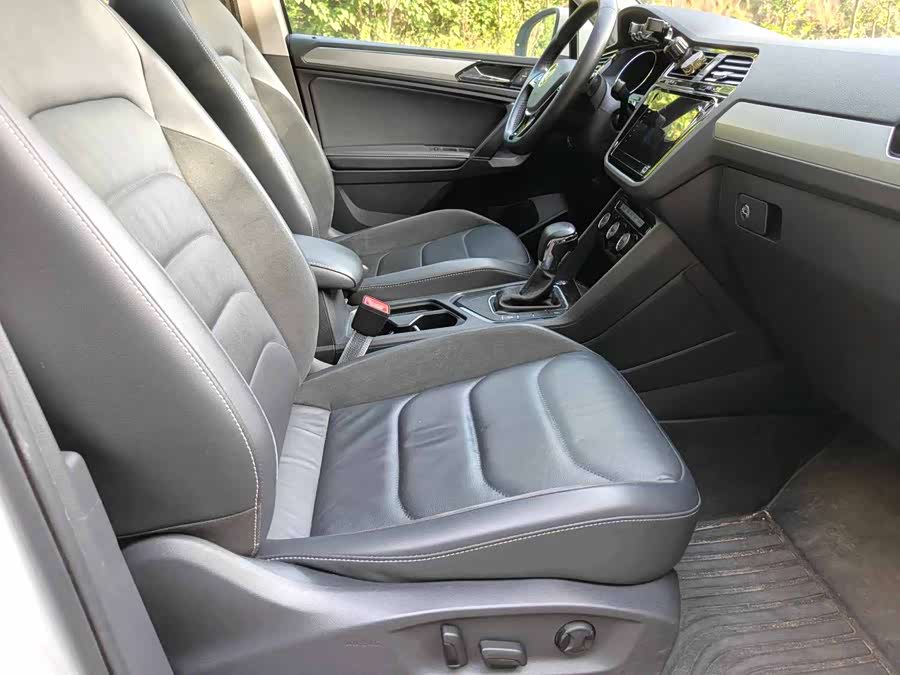 Volkswagen Tiguan L 2021