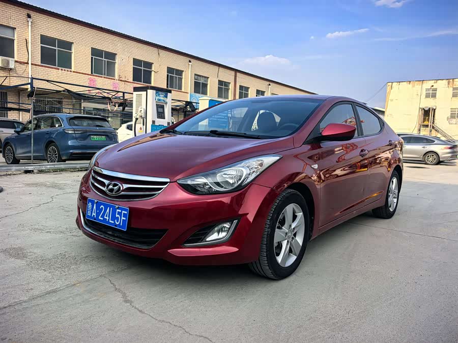 Hyundai Elantra 2012