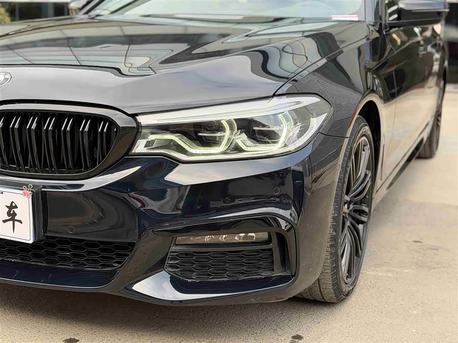 BMW 5 Series 2019