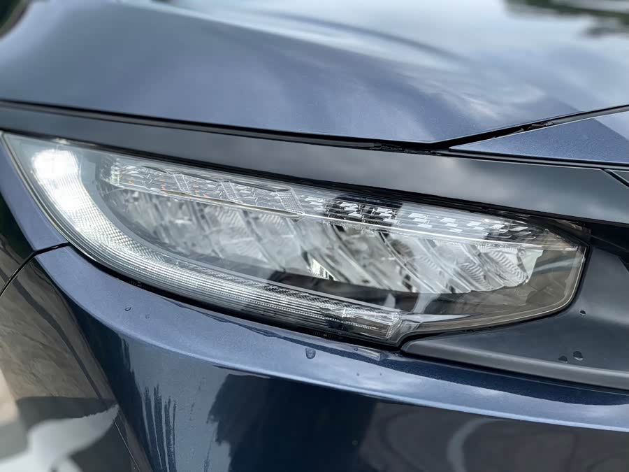 Honda Civic 2019 — фото 10