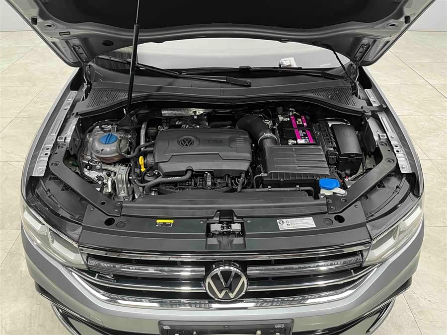 Volkswagen Tiguan L 2022 — фото 22
