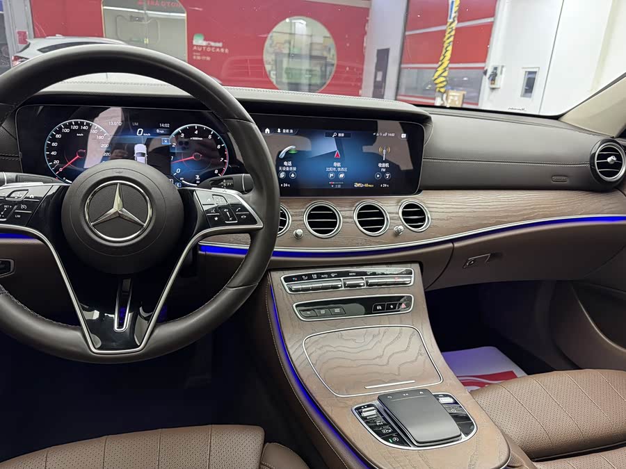 Mercedes-Benz E-Class 2022 — фото 11