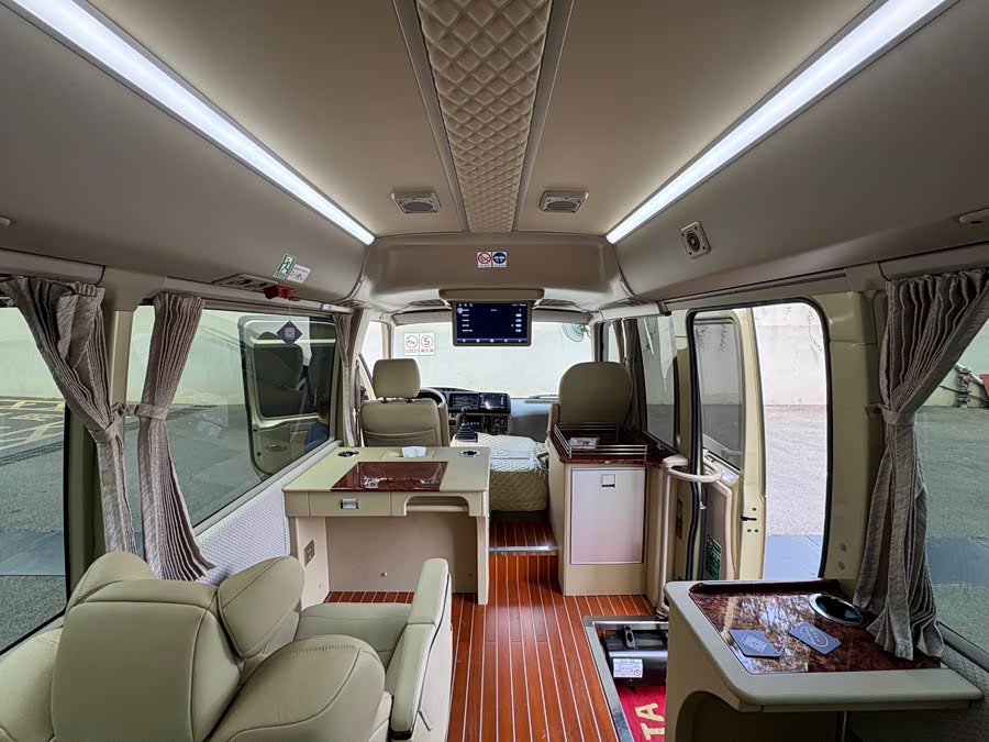 Toyota Coaster 2019 — фото 42
