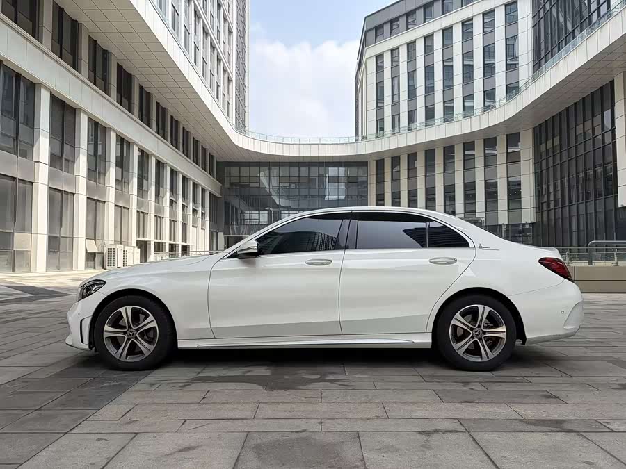 Mercedes-Benz C-Class 2020