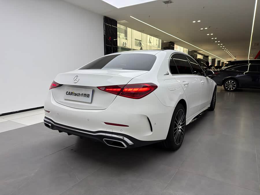 Mercedes-Benz C-Class 2024