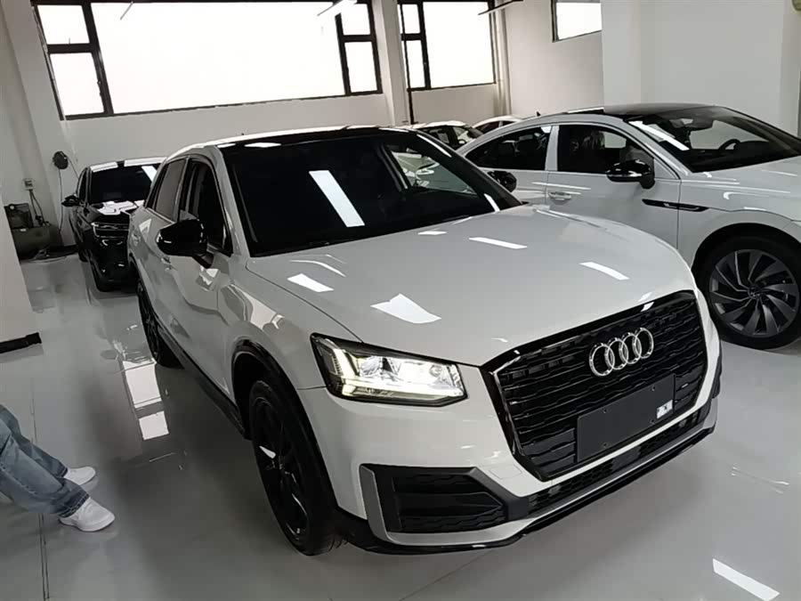 Audi Q2L 2021