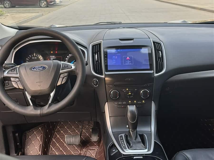 Ford Edge 2015 — фото 9