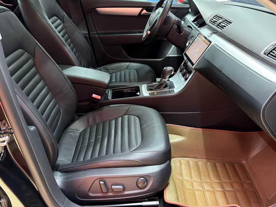 Volkswagen Magotan 2016