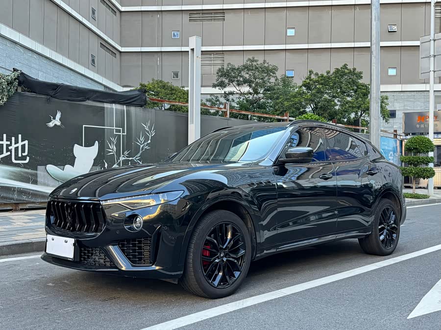Maserati Levante 2022