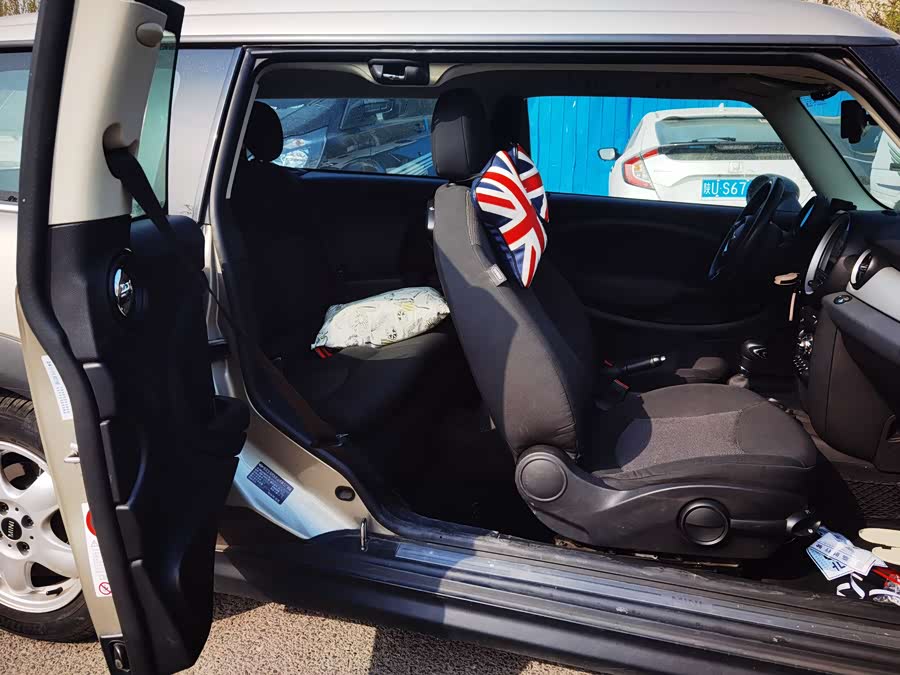 MINI Clubman 2011