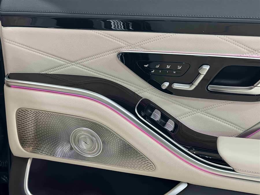 Mercedes-Benz Maybach S-Class 2021 — фото 11