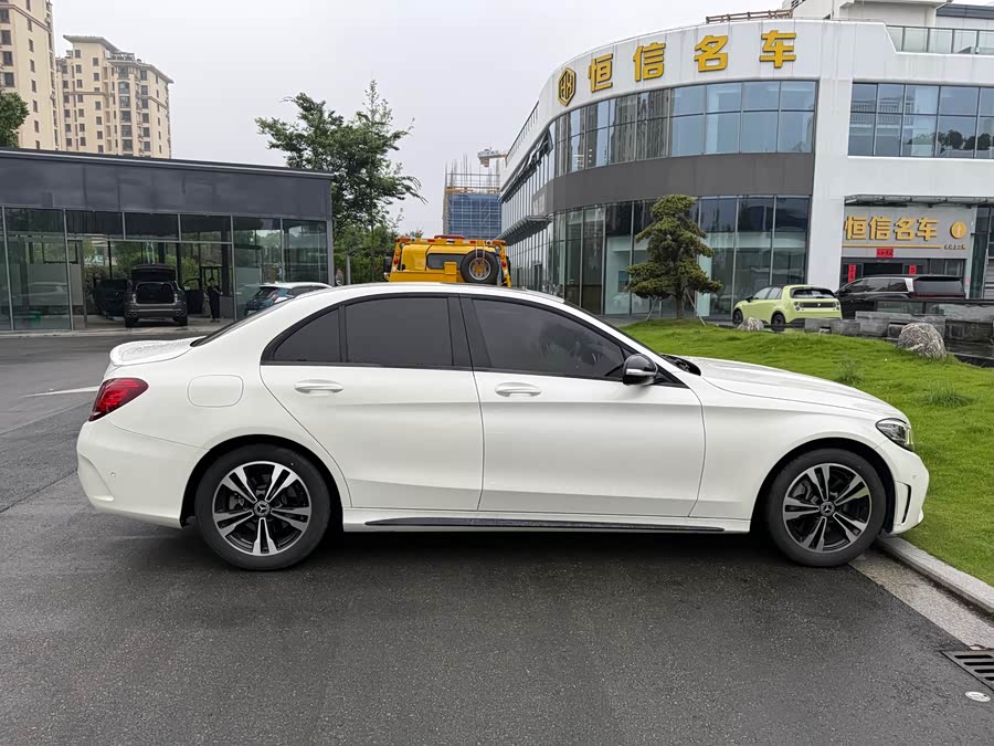 Mercedes-Benz C-Class 2019 — фото 14
