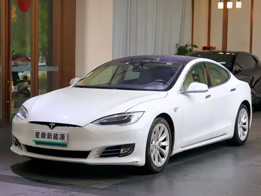 Tesla Model S 2016