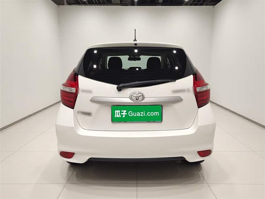 Toyota Yaris L 2016