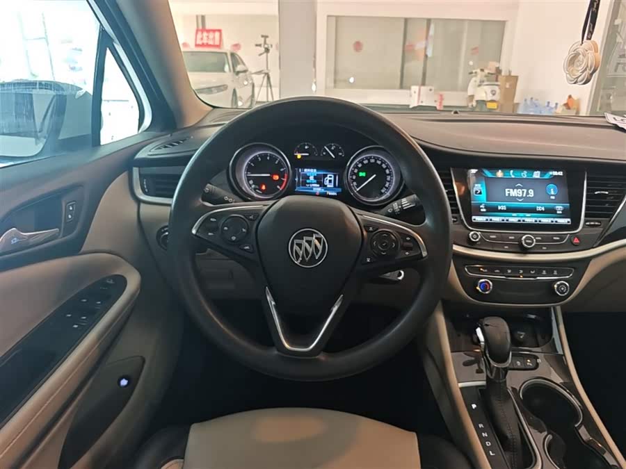 Buick Verano 2018 — фото 11