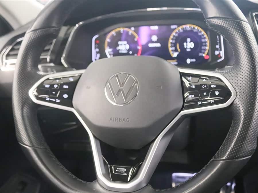 Volkswagen Tiguanx 2021