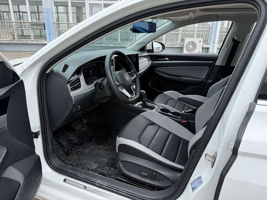 Volkswagen Bora 2023