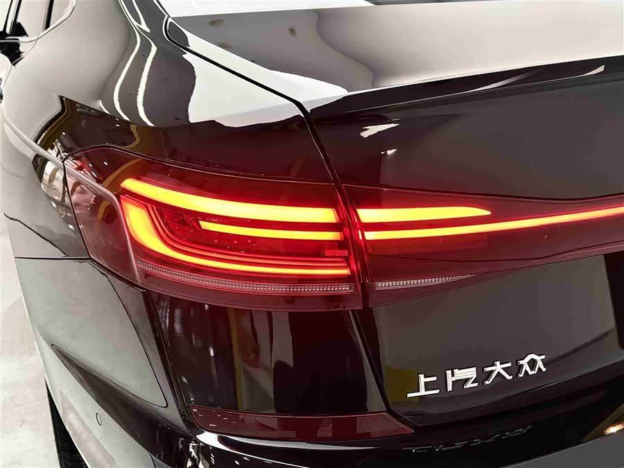 Volkswagen Passat 2023