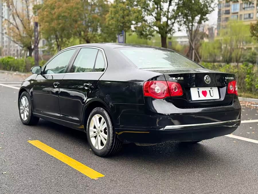 Volkswagen Sagitar 2011