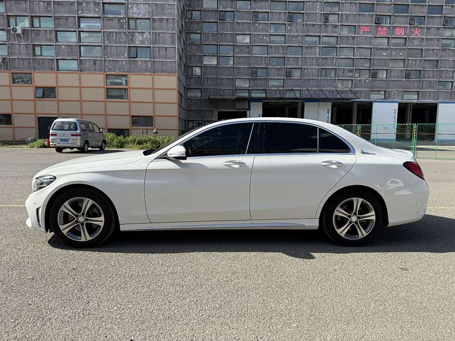 Mercedes-Benz C-Class 2019