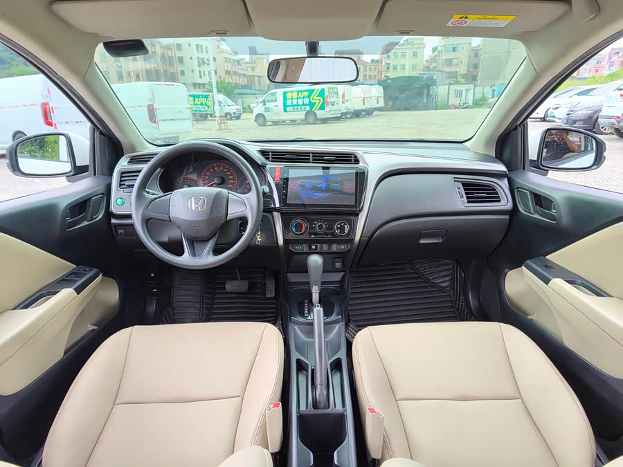 Honda City 2015 — фото 10