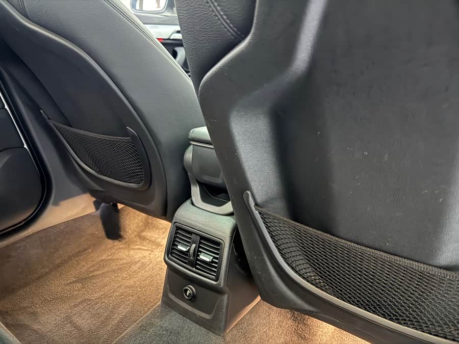 BMW X1 2018 — фото 10