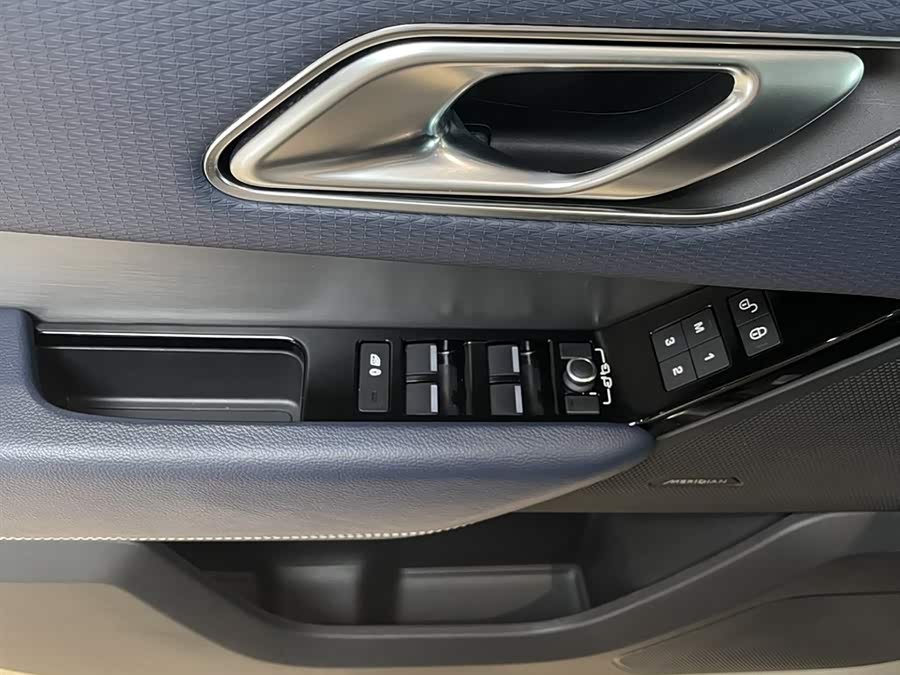 Land Rover Range Rover Velar 2020 — фото 20
