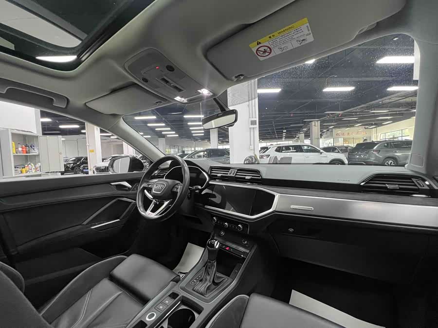 Audi Q3 Sportback 2023 — фото 22