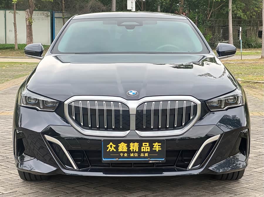 BMW 5 Series 2024