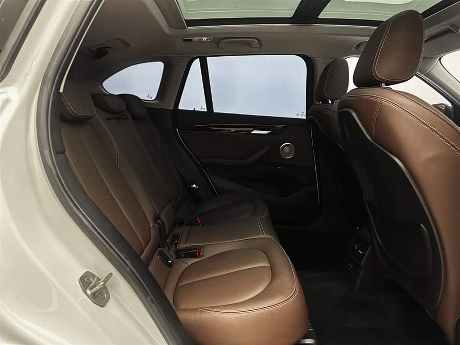 BMW X1 2022 — фото 15