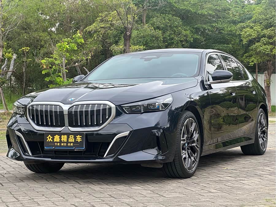 BMW 5 Series 2024