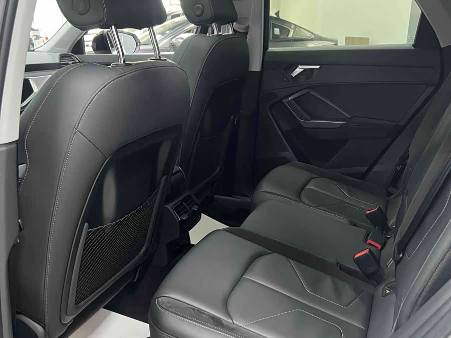 Audi Q3 Sportback 2023 — фото 14