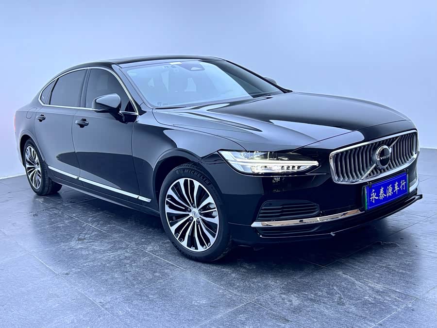 Volvo S90 Plug-In Hybrid 2024