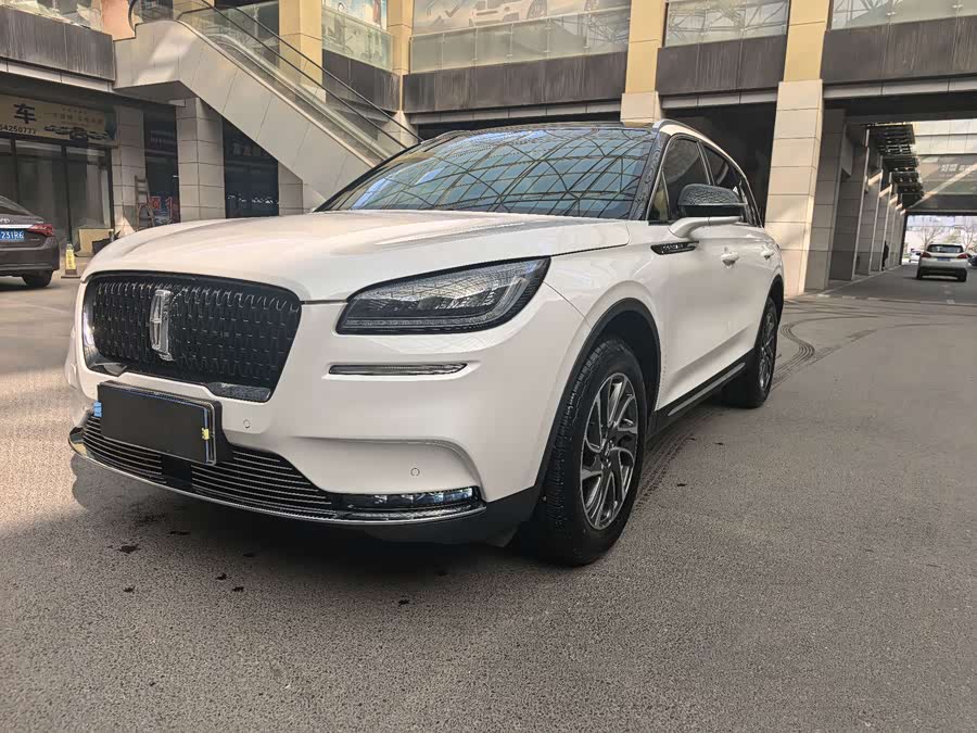 Lincoln Corsair 2021