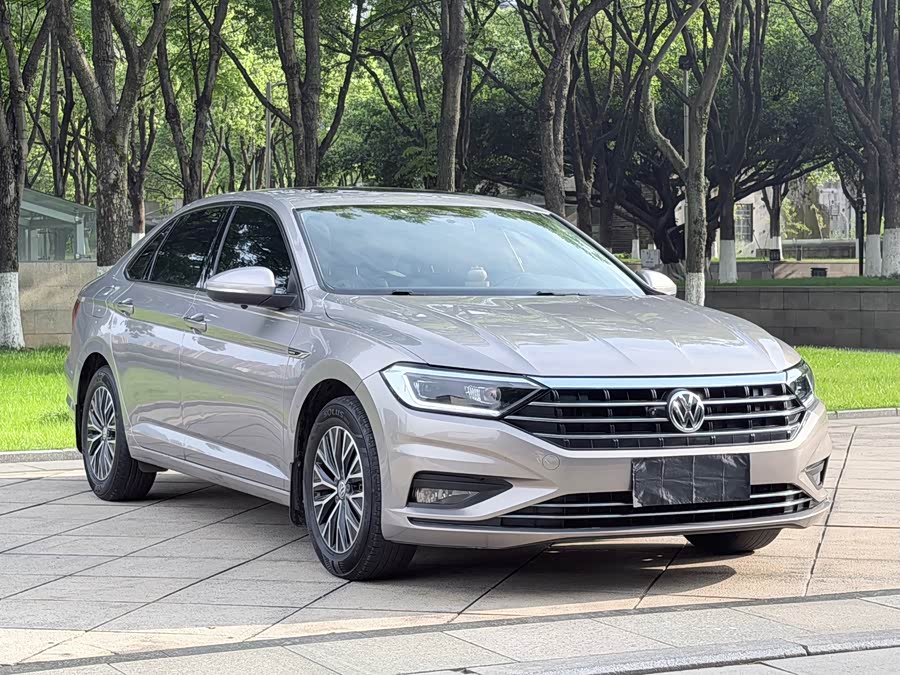 Volkswagen Sagitar 2021