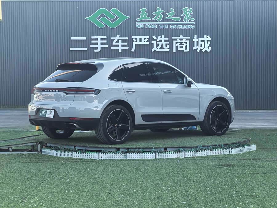 Porsche Macan 2021 — фото 20